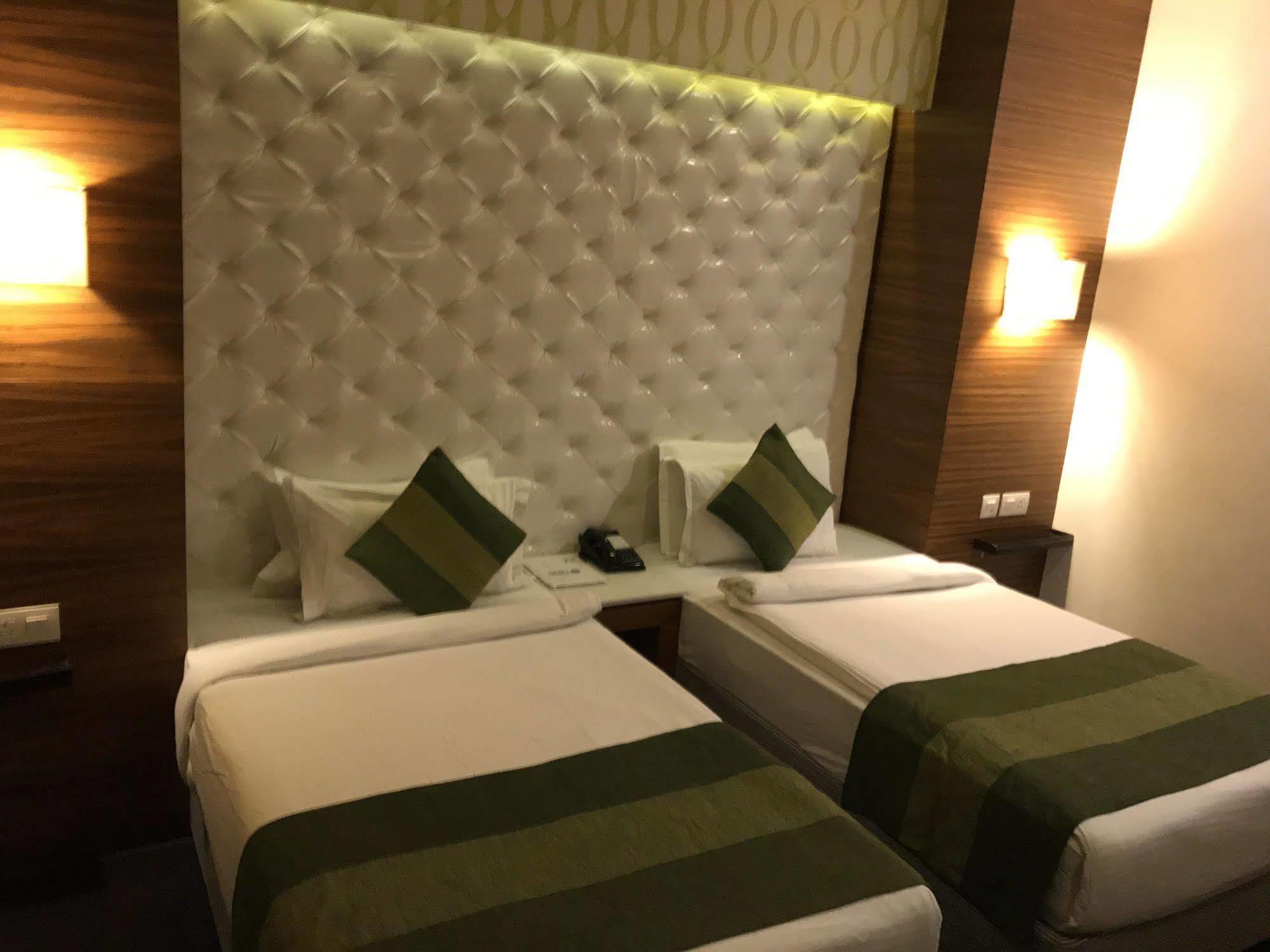 Hotel Ivory 32 New Delhi Exterior foto